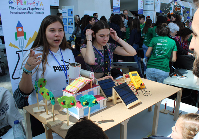 Photo of the Experimenta fair, celebrated in the Museu Príncep Felip de València on April 7th